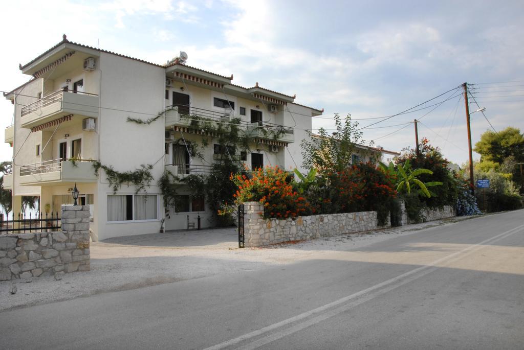 'Αγριοι Λιμένες Lejlighed Iria Eksteriør billede
