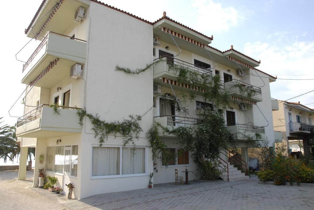 'Αγριοι Λιμένες Lejlighed Iria Eksteriør billede
